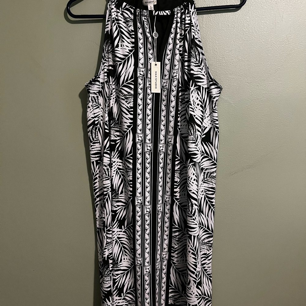 Hunter green and white Max Studio dress. Size S